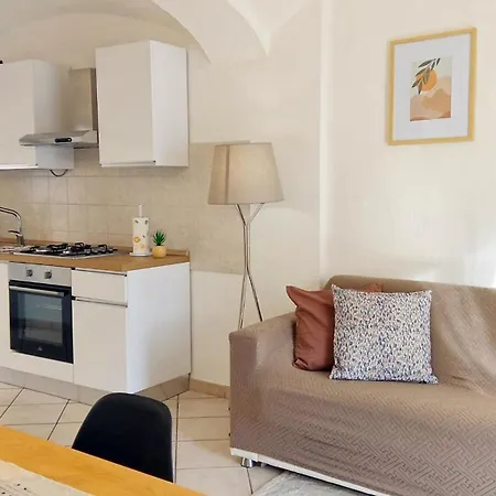 Quick - Interno 45 * 비엘라